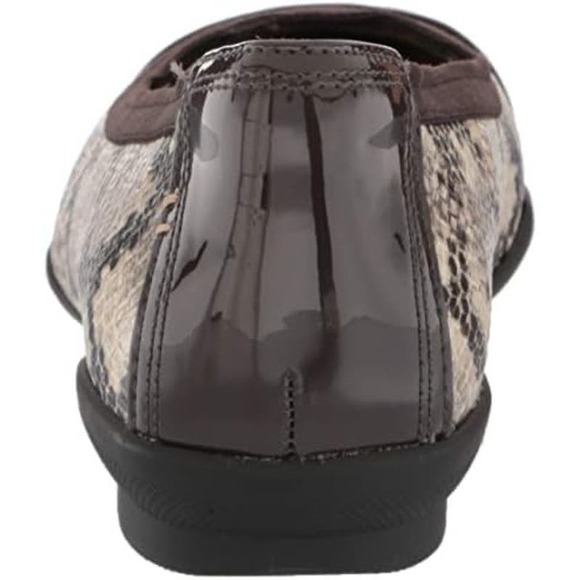 Clarks Women's Sara Orchid Ballet Flat - Stylish and Comfortable, Size 5.5W - Picture 3 of 10